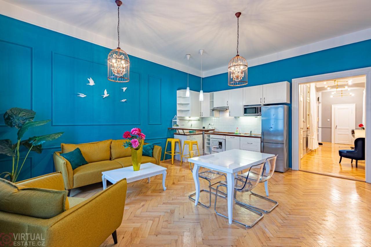 Colorful Wenceslas Square Apartment Πράγα Εξωτερικό φωτογραφία
